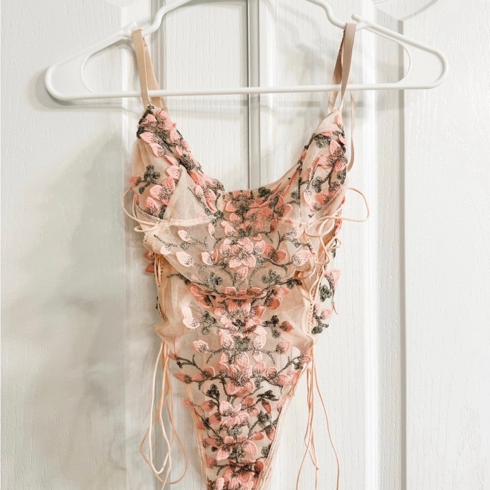 Floral Blush Embroidered Bridal Lingerie – Size Small